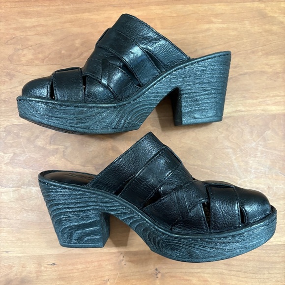 Born Pollina Black Leather Slip On Criss Cross Design Chunky Clogs Womens Size 8 - Picture 9 of 13